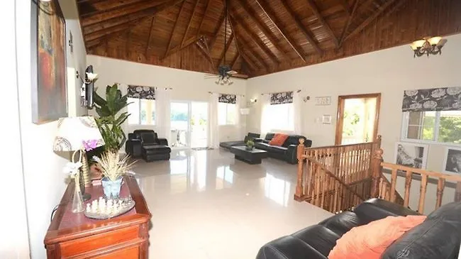 Paradise White House Villa Tower Isle 3*,  Jamajka